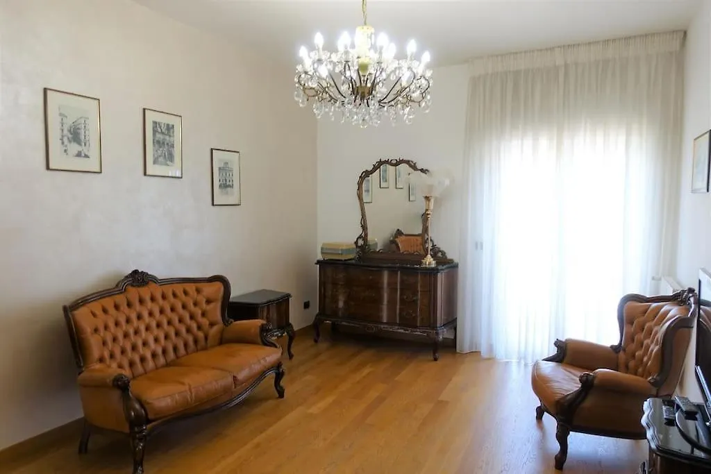 Apartament Bari 68 - Comfort Moderno & Fascino Antico