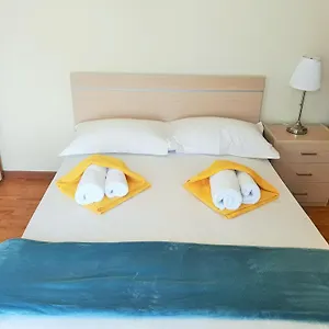 16 Sandy , Larnaca Cypr